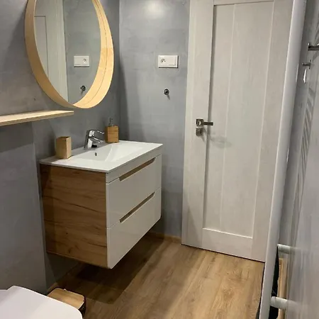 -free Parking- Apartman
