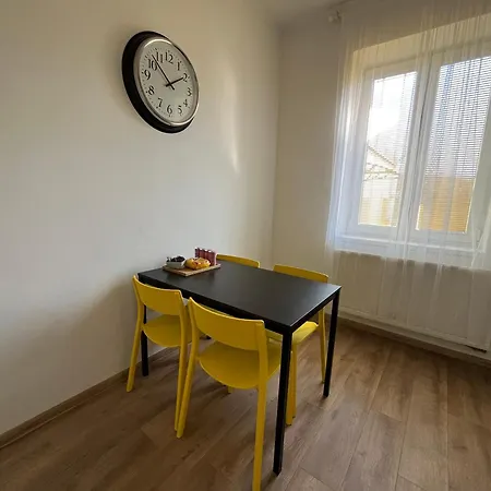 -free Parking- * Trenčín