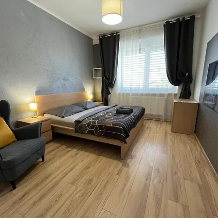 -free Parking- * Trenčín