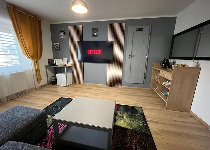 -free Parking- * Trenčín